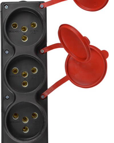 Колодка каучукова 3Р+РЕ з захисними кришками тримісна (3×25А) IP44