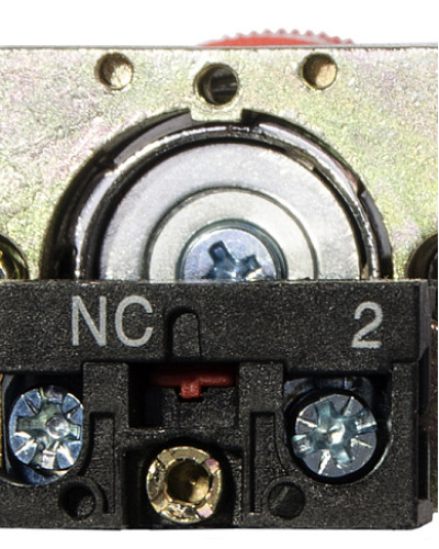 XB2-BS442 Кнопка безпеки.Повернення поворотом. d30mm