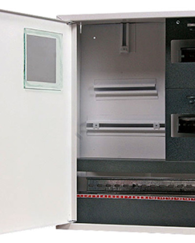 Корпус e.mbox.stand.n.f3.24.z.е металевий, під 3-ф. електронний лічильник, 24 мод., навісний, з замком.