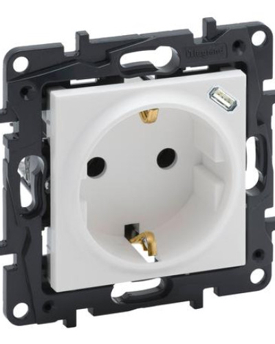 Розетка комбинированая 2К+З 16 A + USB Тип C 1,5 A 250 В автоматические клеммы цвет белый NILOE STEP